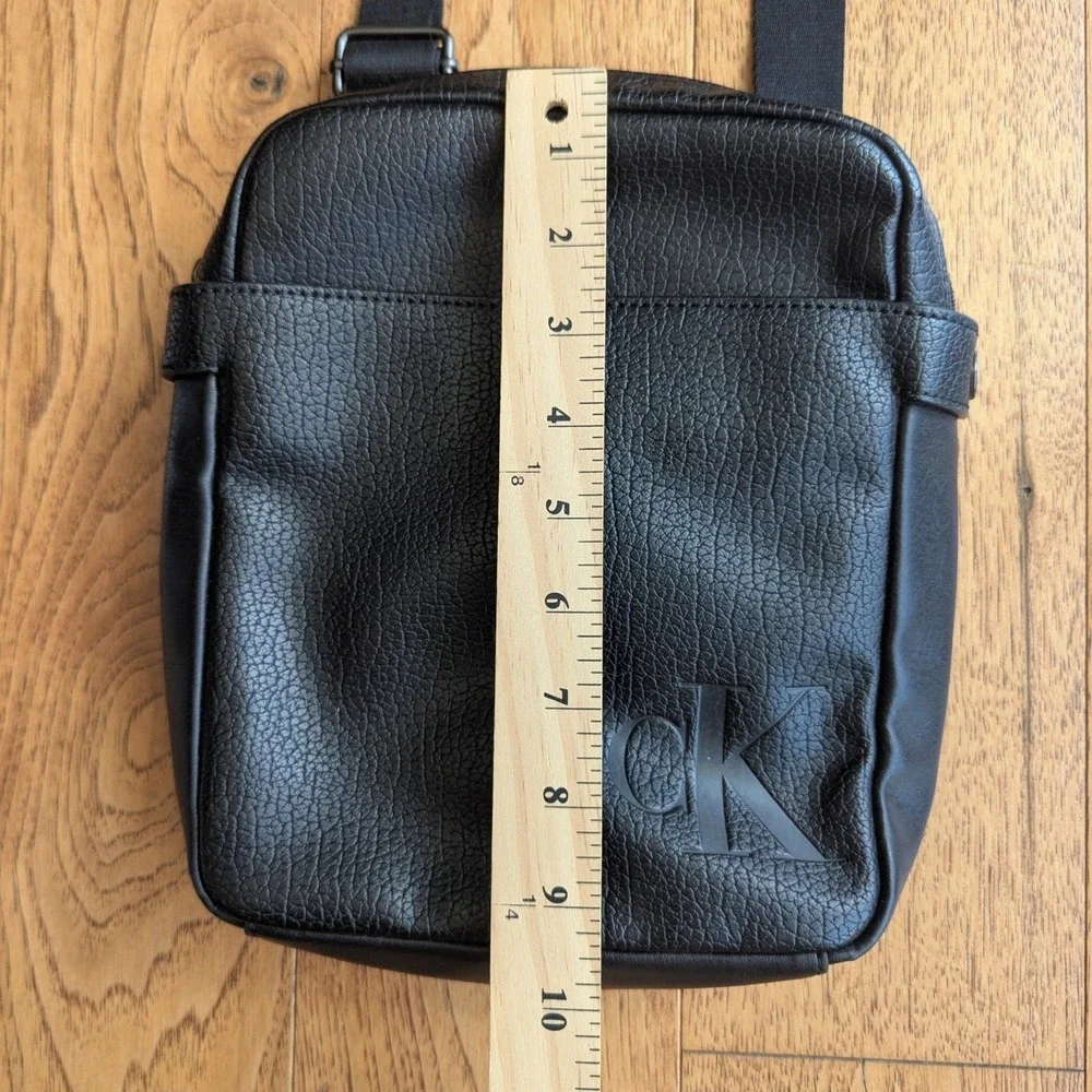Calvin Klein functional main